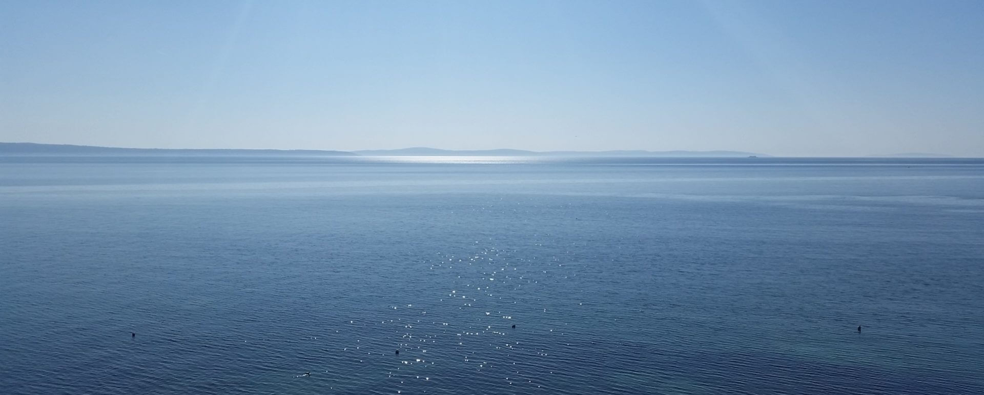 Nice beachfront apartment in Podstrana