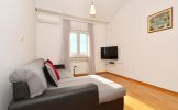 Vacation family apartment in Podstrana