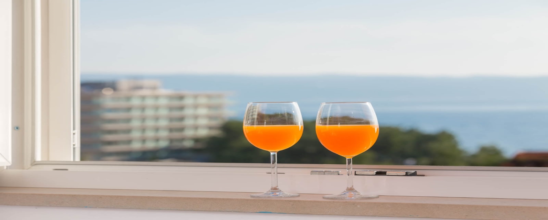 Blue Lavica – modern family apartment in Podstrana