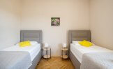 Charming family apartment in Podstrana